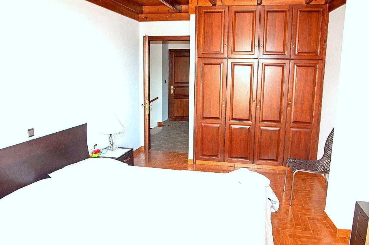 Dorothea'S Villa Platanos  Exterior photo